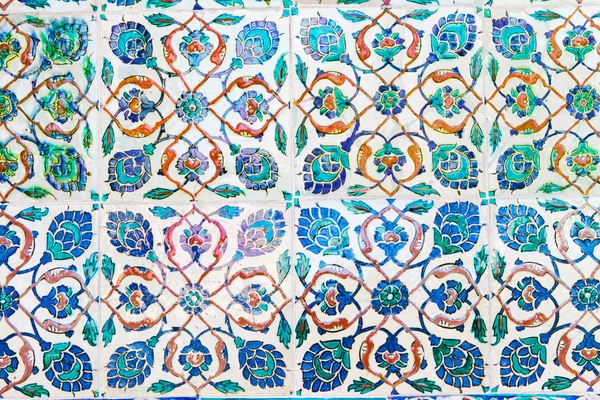 Azulejos azules hechos a mano del Palacio de Topkapi — Foto de Stock