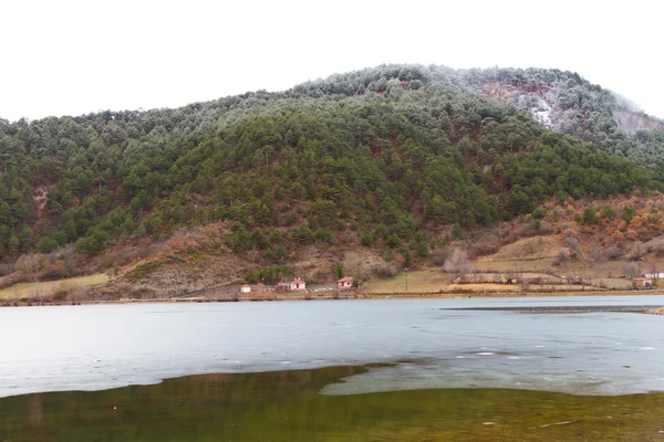 Vence cubuk lake uit Turkije — Stockfoto