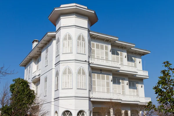 Old House from Princes' Islands, Istanbul — Stock Photo, Image