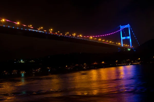 Fatih Sultan Mehmet Bridge, Estambul, Turquía — Foto de Stock