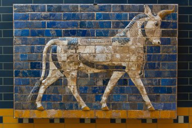 İştar kapısı yolu panelinden sırlı tuğla