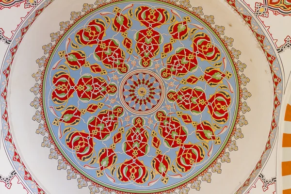 Uc serefeli Camii avlusu, edirn gelen bir kubbe iç görünüm — Stok fotoğraf