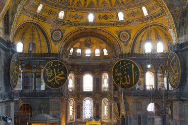 Hagia Sofia, İstanbul, Hindi