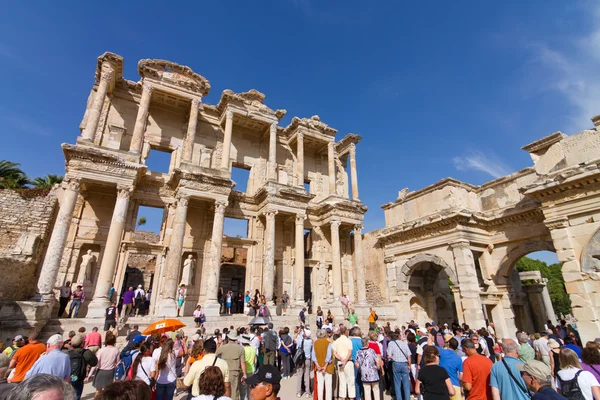 Bibliotek med celsus i Efesos, Turkiet — Stockfoto