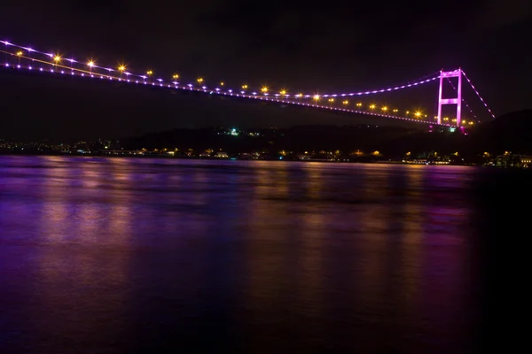 Fatih Sultan Mehmet Brücke, Istanbul, Türkei — Stockfoto