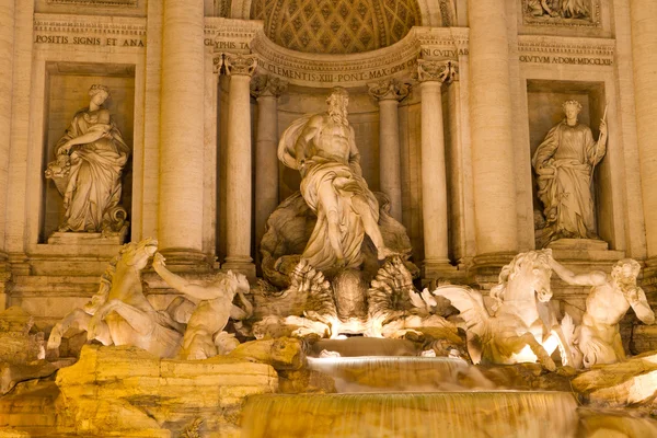 Fontana di Trevi, Rom, Italien — Stockfoto