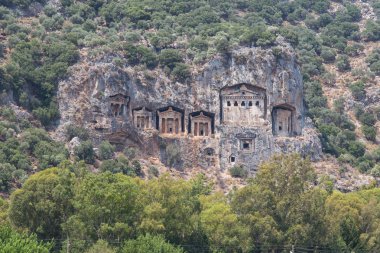 Kaunian rock tombs  clipart