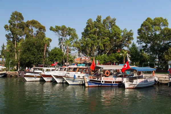 Barche in Dalyan River — Foto Stock