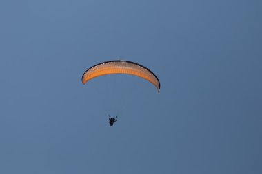 yamaç paraşütü