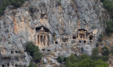 Kaunian kaya mezarları 