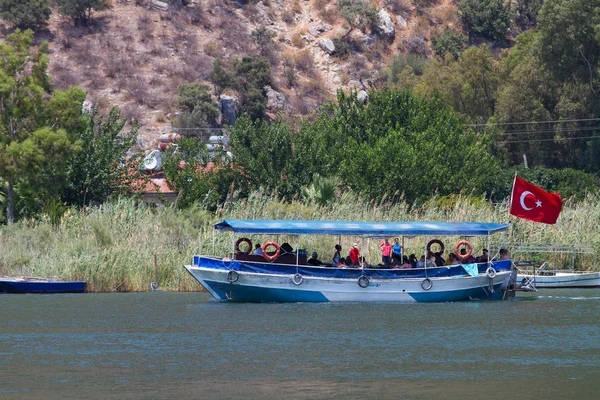 Båttur i Dalyan – stockfoto