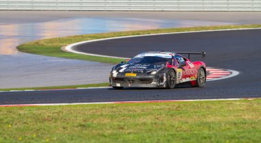 Ferrari yarış gün
