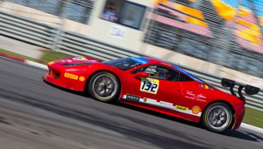 Ferrari yarış gün