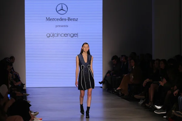 Mercedes-Benz Fashion Week Istanbul 2015 — Stock Photo, Image