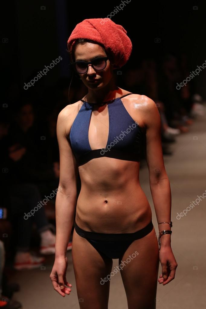 Mercedes Benz Fashion Week Istanbul 15 Stock Editorial Photo C Evrenkalinbacak