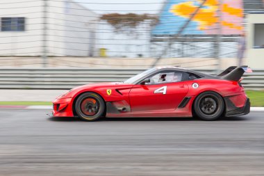 Ferrari yarış gün
