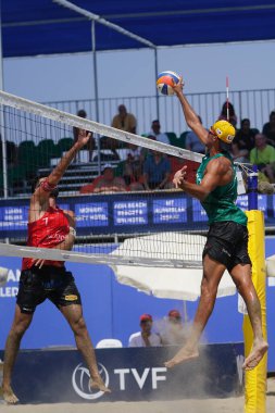 ANTALYA, TURKIYE - 14 Haziran 2025: Alanya 'daki Dünya Sahili Pro Tour Yarışması sırasında tanımlanamayan sporcu