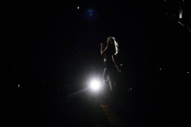 İSTANBUL, TURKIYE - Ağustos 02, 2025: Aleyna Tilki 'nin İstanbul' daki konseri