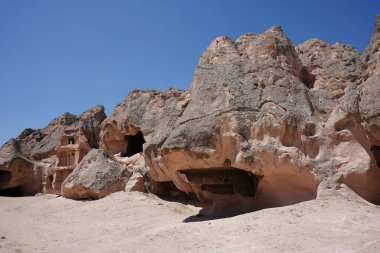 Nevsehir City, Türkiye 'deki Gulsehir Açık Saray Arkeolojik Alanı' nda kaya oluşumu
