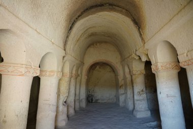 NEVSEHIR, TURKIYE - 09 Ağustos 2025: Ortahisar Kasabasındaki Hallac Manastırı