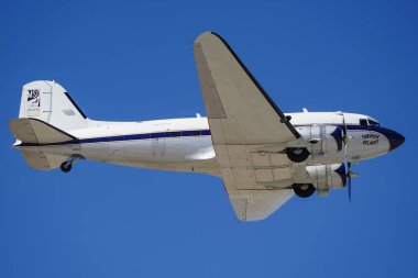 ESKISEHIR, TURKIYE - 21 Eylül 2025: M.S.O Air and Space Museum Douglas DC-3A (2204) Sivrihisar SHG Airshow 'da sergilendi
