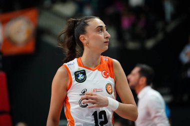 ISTANBUL, TURKIYE - 22 Ekim 2025: Eczacibasi Dynavit 'te Elif Şahin, Eczacibasi Spor Salonu' nda Vakıf vs Türkiye Sultanlar Ligi karşılaşması