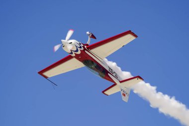 ESKISEHIR, TURKIYE - 21 Eylül 2025: Sivrihisar SHG Hava Gösterisinde Ekstra 300L (1290)