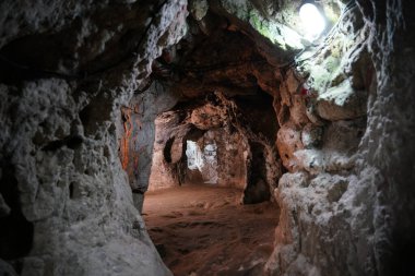 NEVSEHIR, TURKIYE - 09 Ağustos 2025: Derinkuyu Yeraltı Şehri