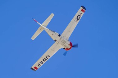 ESKISEHIR, TURKIYE - 21 Eylül 2025: Kuzey Amerika T-28B Truvali (200-425) Sivrihisar SHG Hava Gösterisinde