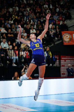 ISTANBUL, TURKIYE - 16 Kasım 2025: Eczacibasi Dynavit - Fenerbahçe Türk Sultanlar Ligi Eczacibasi Spor Salonu karşılaşmasında Arina Fedorovtseva