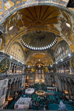 İSTANBUL, TÜRKİYE - 25 Ekim 2025: Sultanahmet İlçesi 'nde Ayasofya