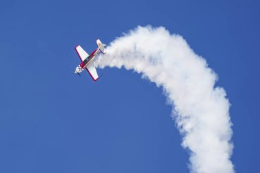 ESKISEHIR, TURKIYE - 20 Eylül 2025: Sivrihisar SHG Hava Gösterisinde Ekstra 300L (1290)