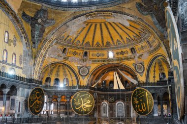 İSTANBUL, TÜRKİYE - 25 Ekim 2025: Sultanahmet İlçesi 'nde Ayasofya