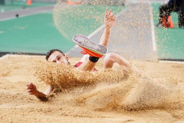 ISTANBUL, TURKIYE - 23 Ocak 2026: Atakoy Atletizm Arenasında düzenlenen Türkiye Atletizm Federasyonu Olimpiyat Eşiği sırasında tanımlanamayan atletler
