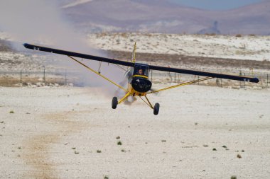 ESKISEHIR, TURKIYE - 21 Eylül 2025: Aviat A-1B Husky (2431) Sivrihisar SHG Airshow 'da sergilendi