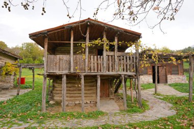 Bursa 'da Geleneksel Türk Köy Evi, Türkiye