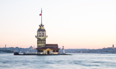 İstanbul 'da Bakireler Kulesi