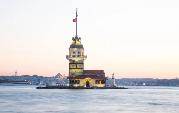 Jomfruer tårn i istanbul - Stock-foto