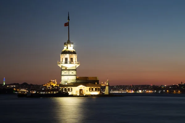 Maidens Tower in Istanbul — Stock Photo, Image