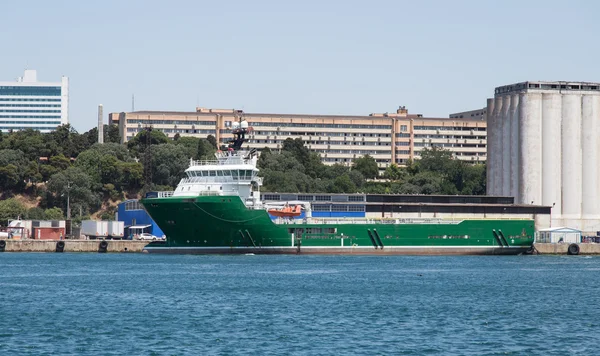 Navio no porto — Fotografia de Stock