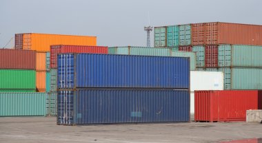 port içerisindeki konteynırlar
