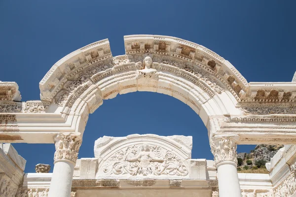 Templo de Adriano em Éfeso Cidade Antiga — Fotografia de Stock