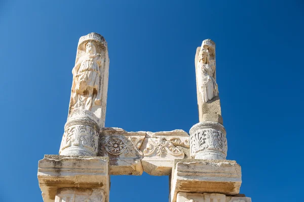 Tempel des Domitian in Ephesus antike Stadt — Stockfoto