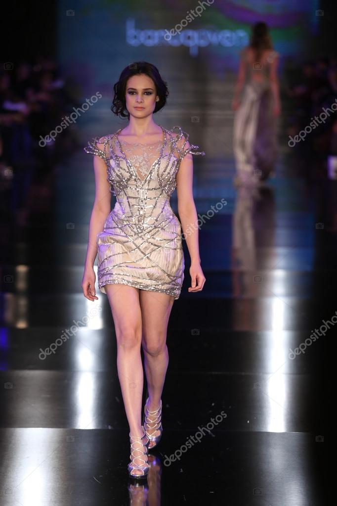 Banu Guven Catwalk – Stock Editorial Photo © EvrenKalinbacak #96995514