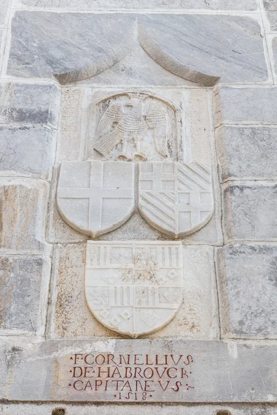 Símbolos de caballero en el castillo de Bodrum — Foto de Stock