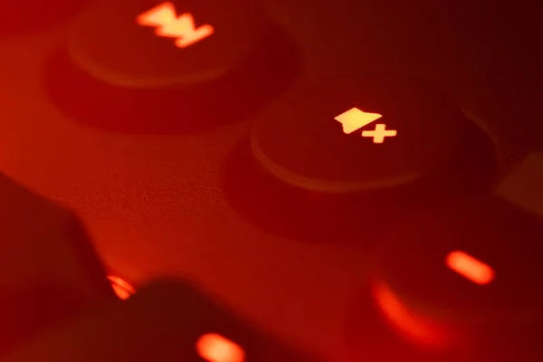Dunstig Rot Beleuchtete Tastatur Stumme Tasten Nahaufnahme — Stockfoto