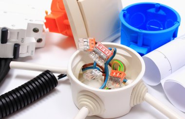 Elektrik Tesisatı ve rulo diyagramları için bileşenler