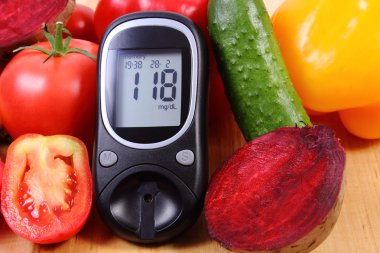Sebze ve ahşap yüzey, sağlıklı bir yaşam tarzı, beslenme, diyabet Şeker Ölçüm