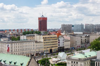 Poznan, Polonya - 28 Haziran 2016: Ekonomik Akademisi ve binalarda Lehçe kasaba Poznan görünüm