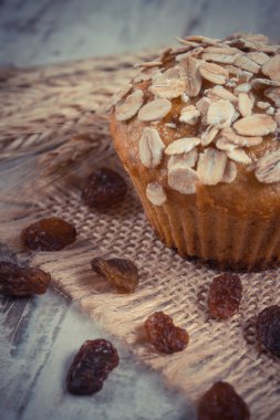 Vintage Fotoğraf, kepekli un ve Başak çavdar, yulaf ezmesi ile taze kek lezzetli sağlıklı tatlı